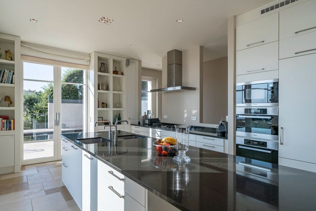 Villa Luisa French Riviera Olivers Travels 5