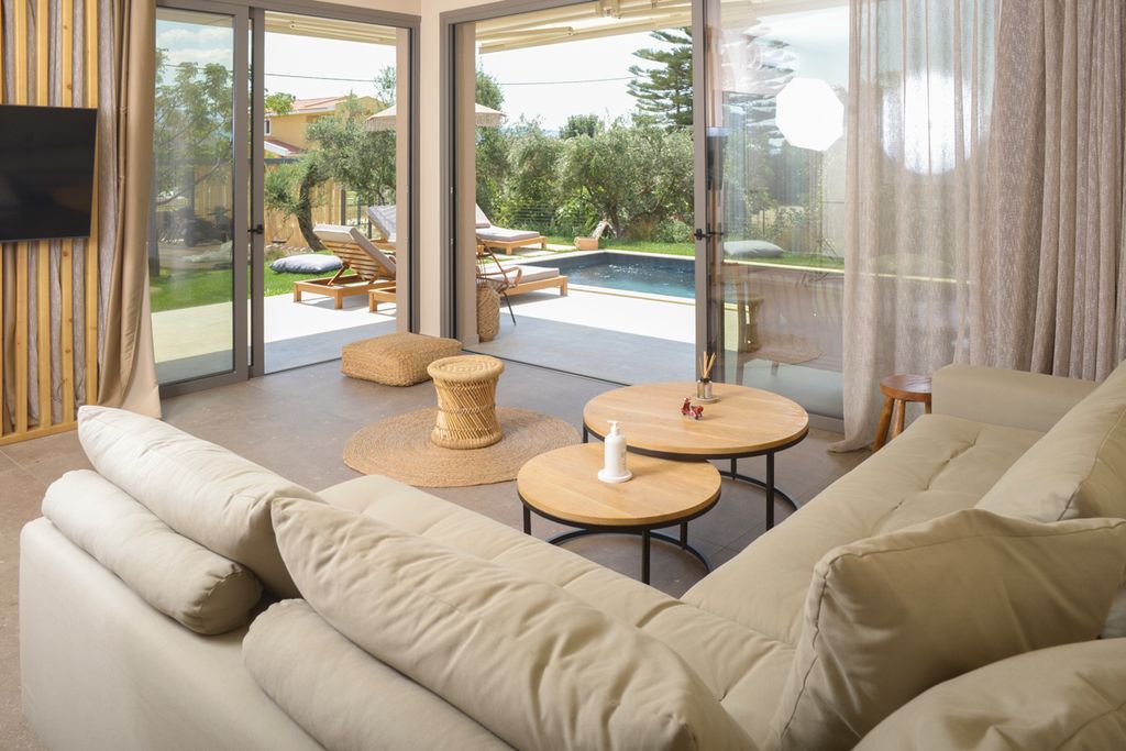 Villa Bouka 2 Mainland Olivers Travels 3